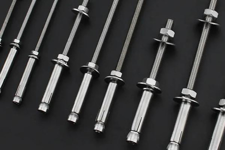 超長螺栓連接時是否需要特殊工具？扳手不可少！